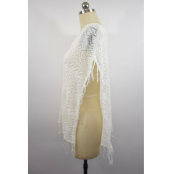 Billabong Ivory Crochet Poncho Sweater Medium - Picture 5 of 8